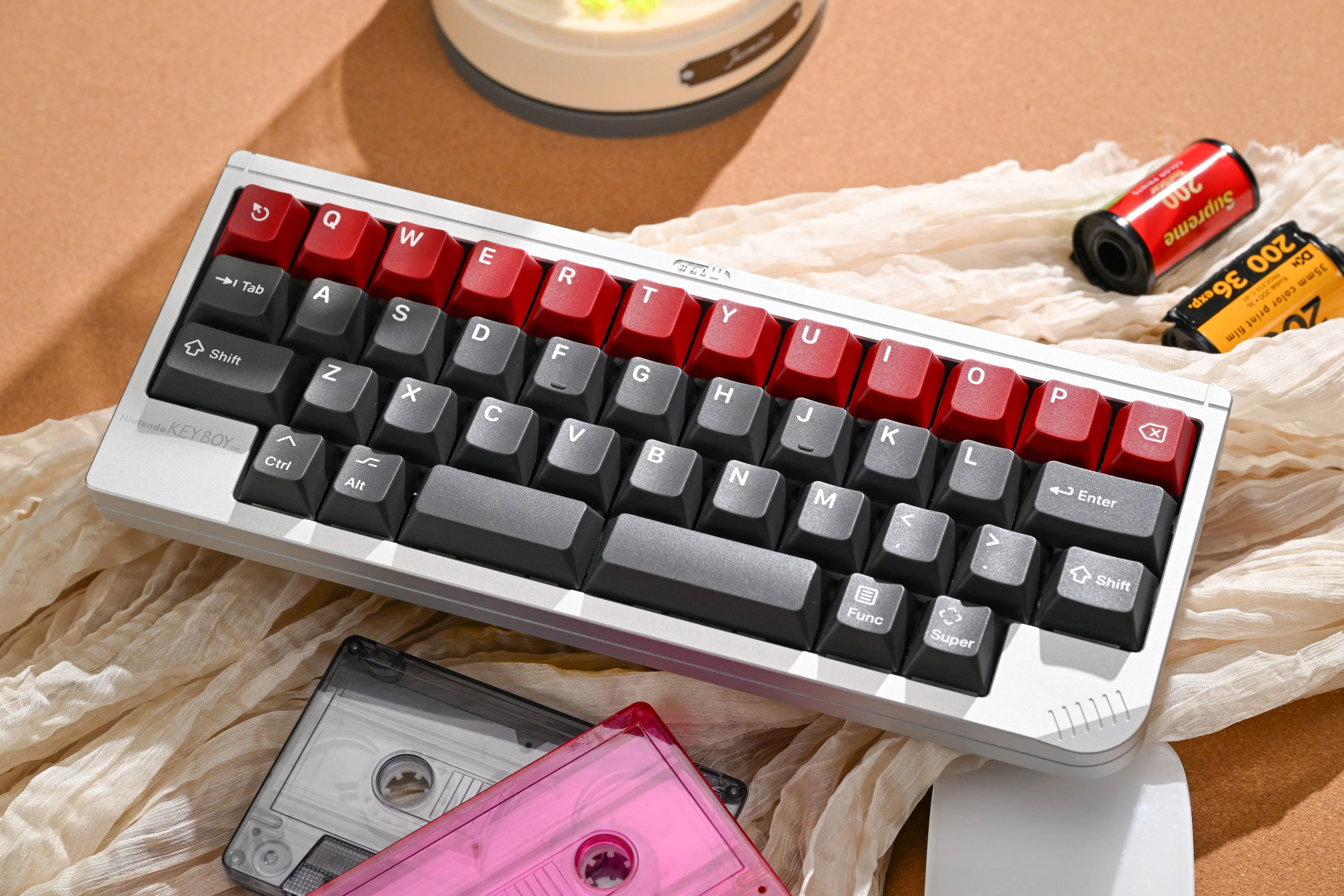 [In Stock] KAP Grey Alert PBT Double-Shot Keycap Set - Image 13