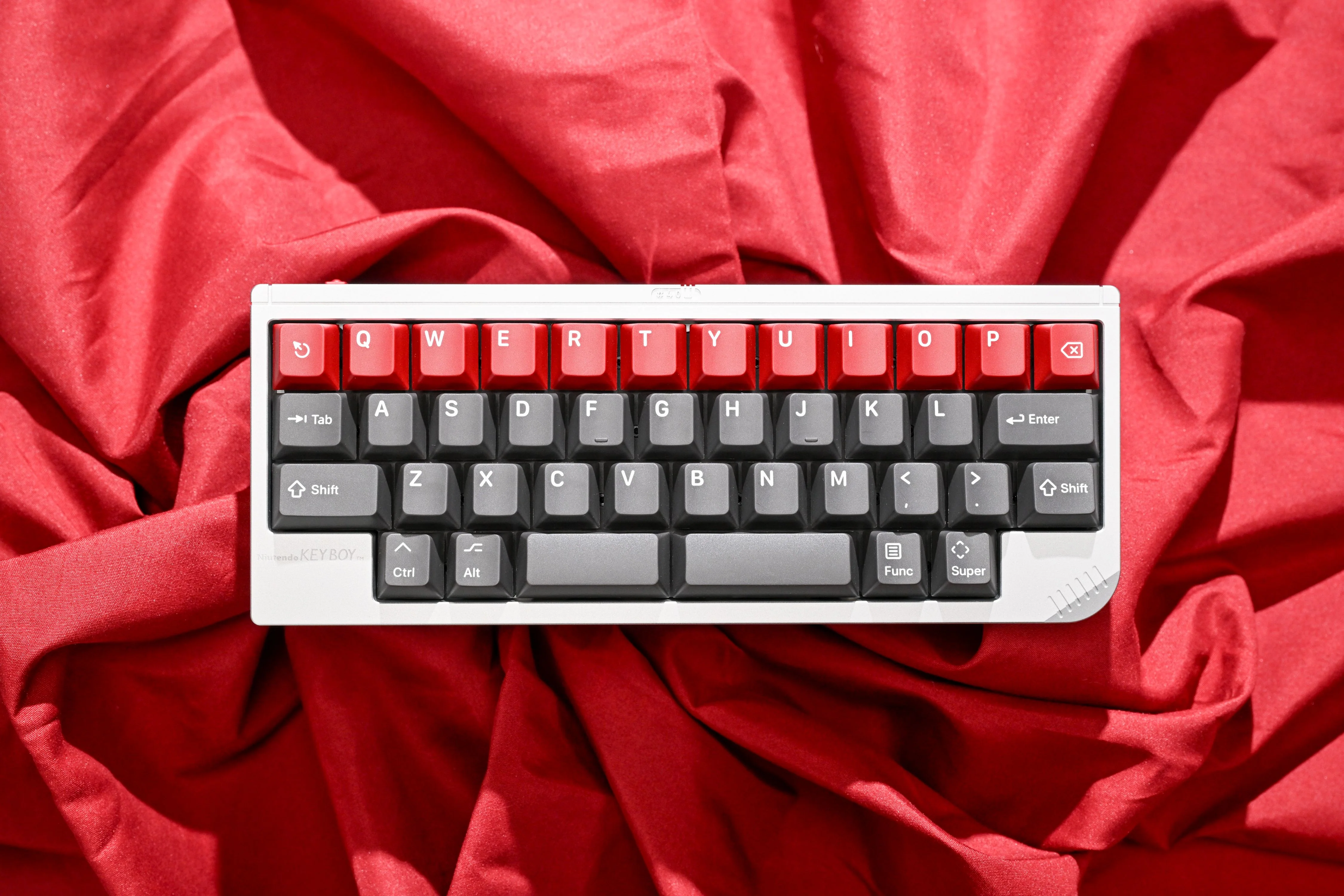 [In Stock] KAP Grey Alert PBT Double-Shot Keycap Set - Image 16