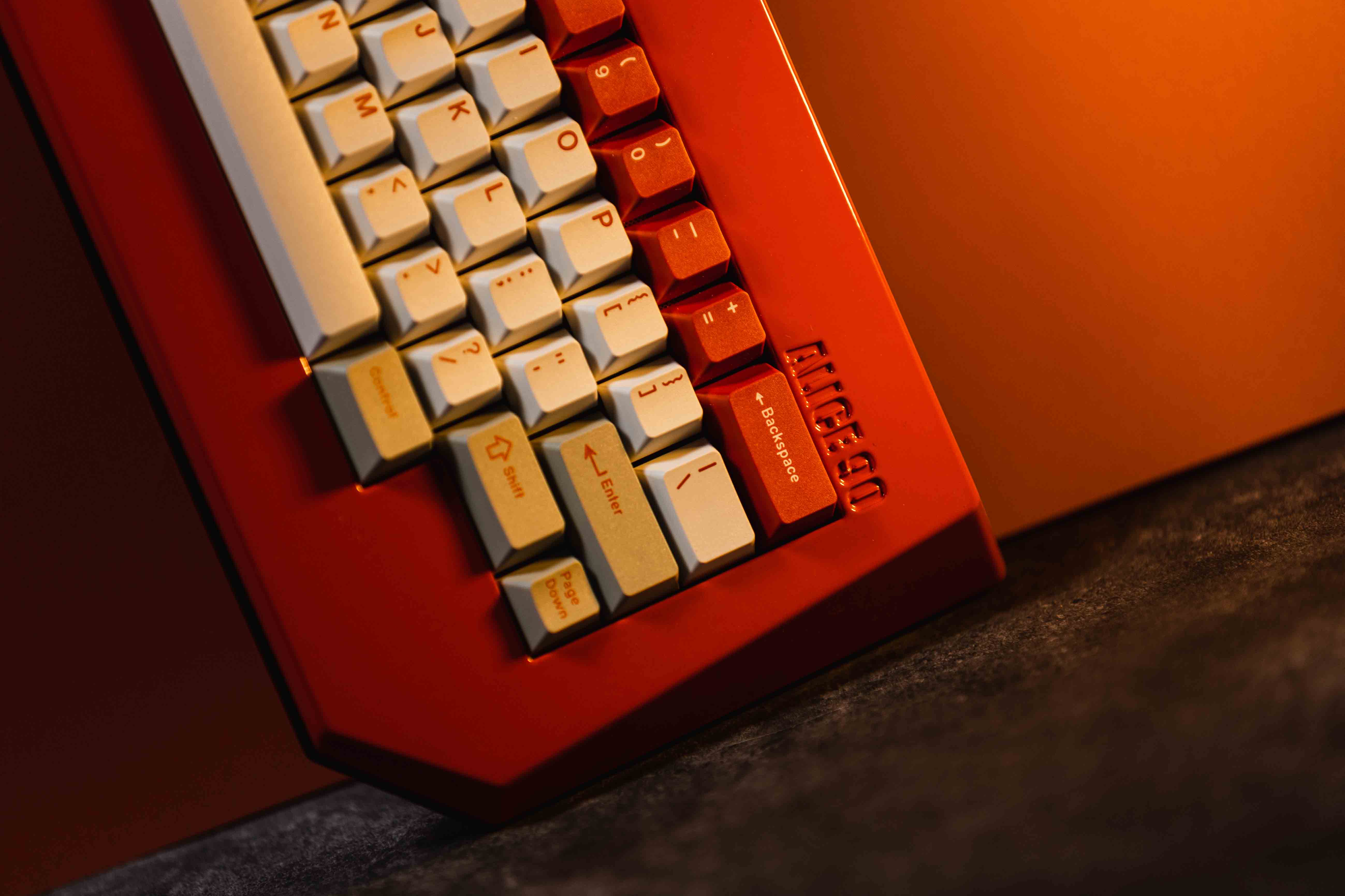 [In Stock] Lelelab Matra Alice 90 Retro Mechanical Keyboard Kit - Image 10