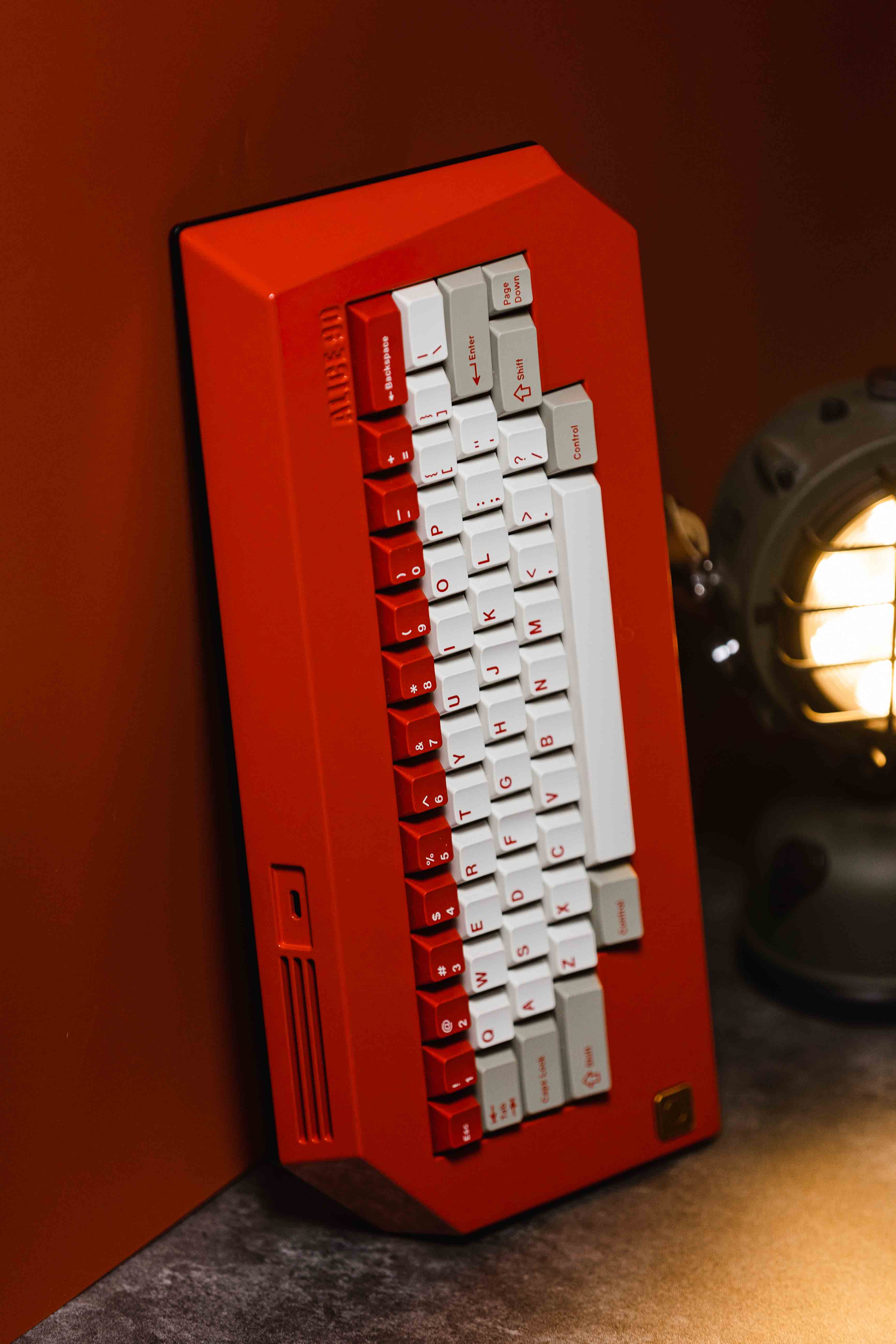 [In Stock] Lelelab Matra Alice 90 Retro Mechanical Keyboard Kit - Image 8