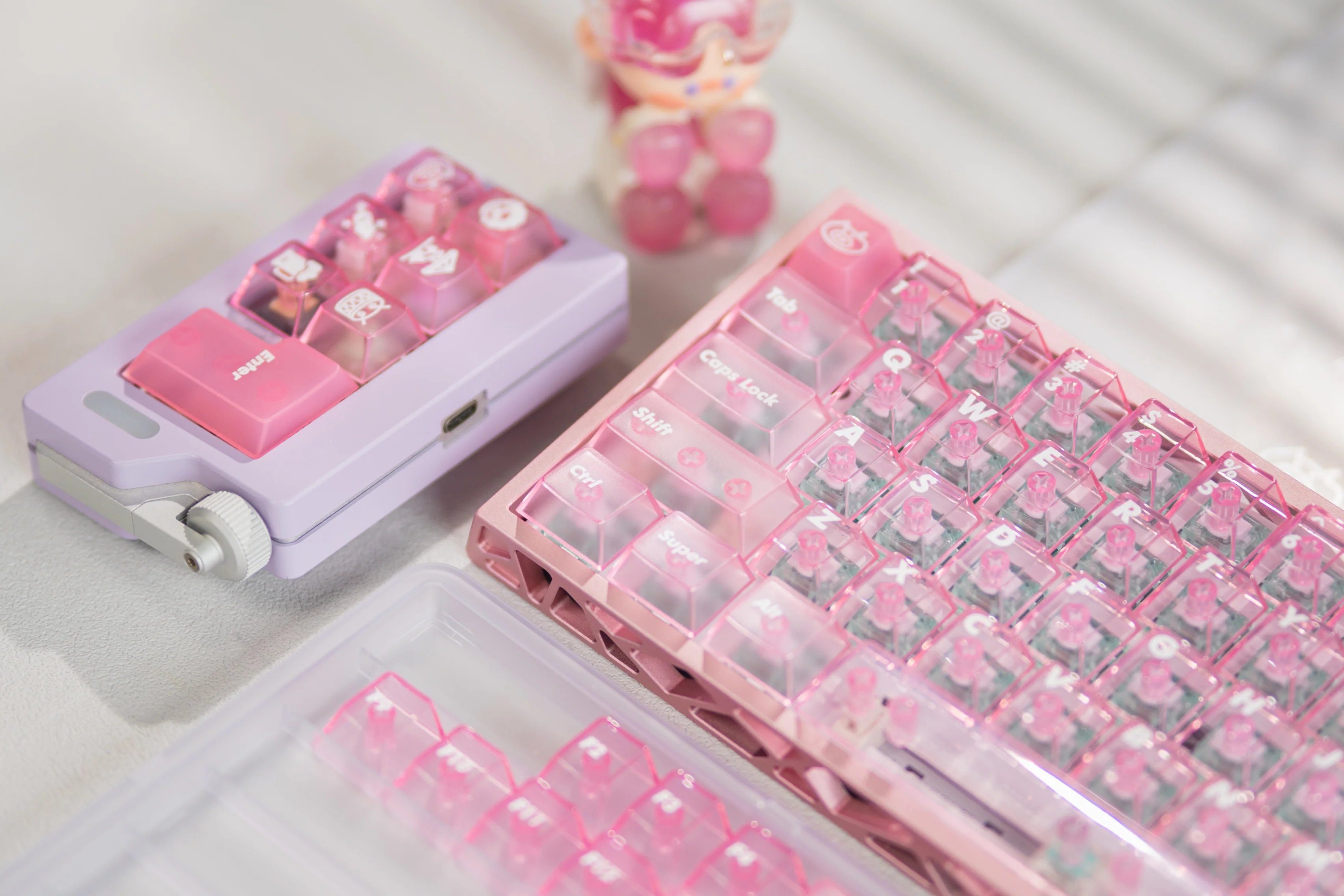 [In Stock] LeleLab Pink Carnival Keycap Set - Image 3