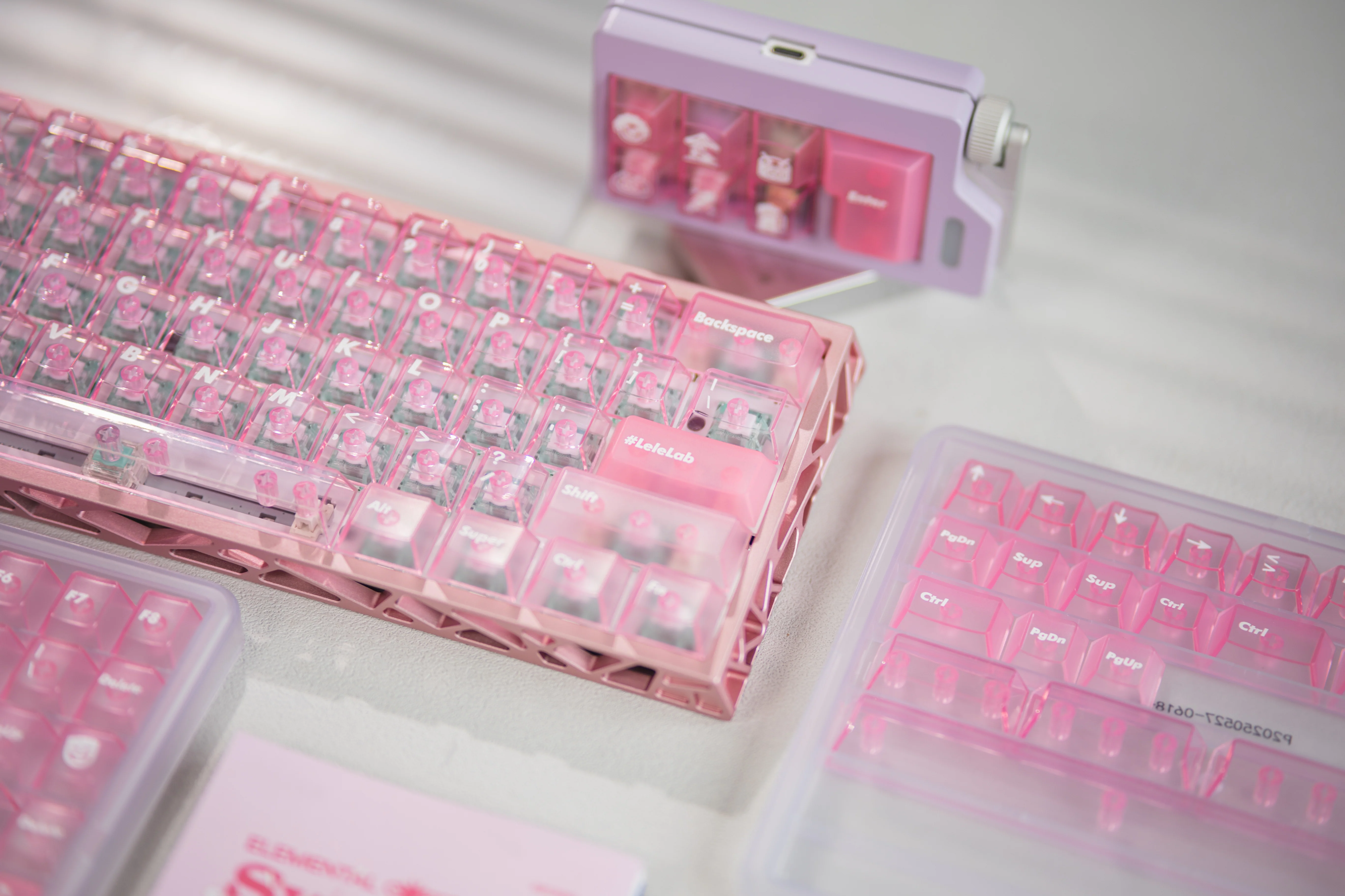 [In Stock] LeleLab Pink Carnival Keycap Set - Image 9