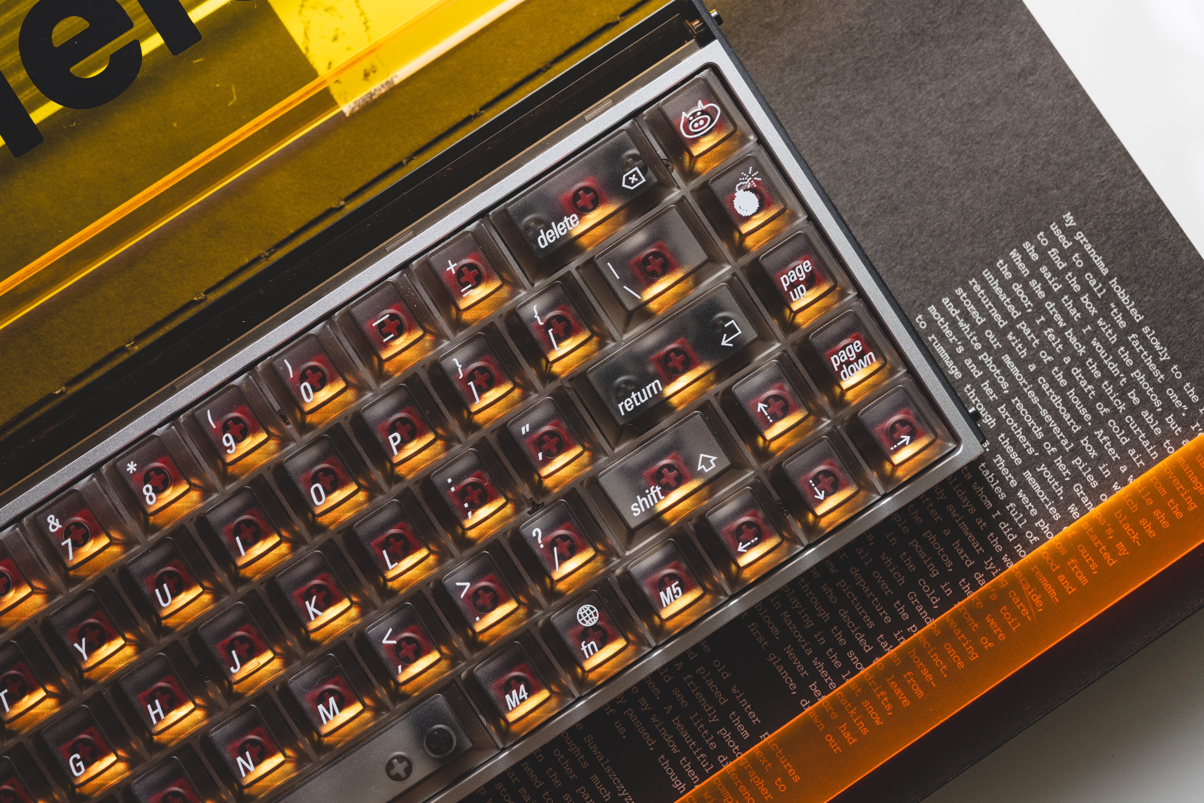 [In Stock] LeleLab SuperX Smoky ApplePie Keycap Set - Image 19