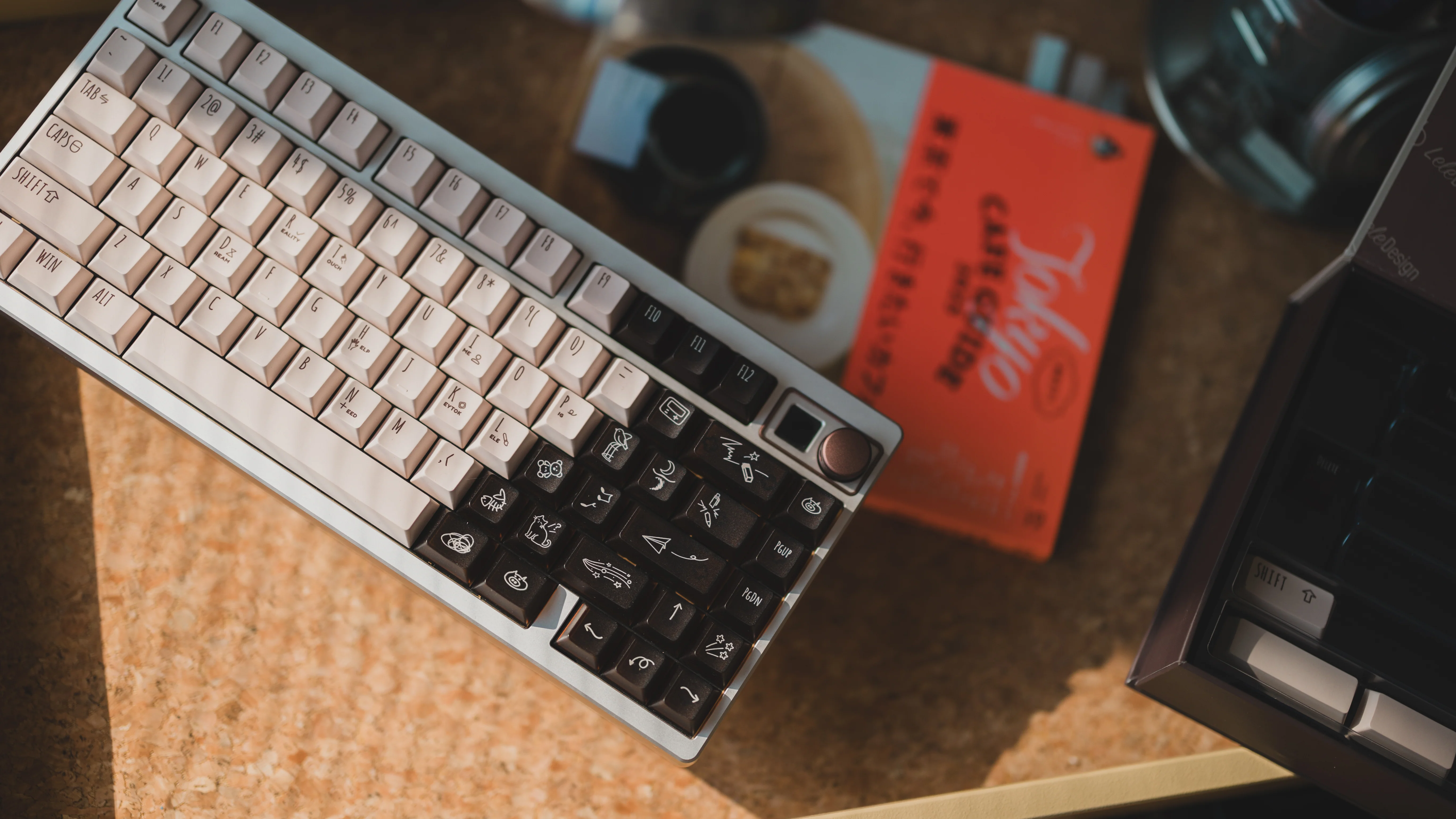 [In Stock] LeleLab x KeyTok Good Night,Cocoa Keycaps Set - Image 3