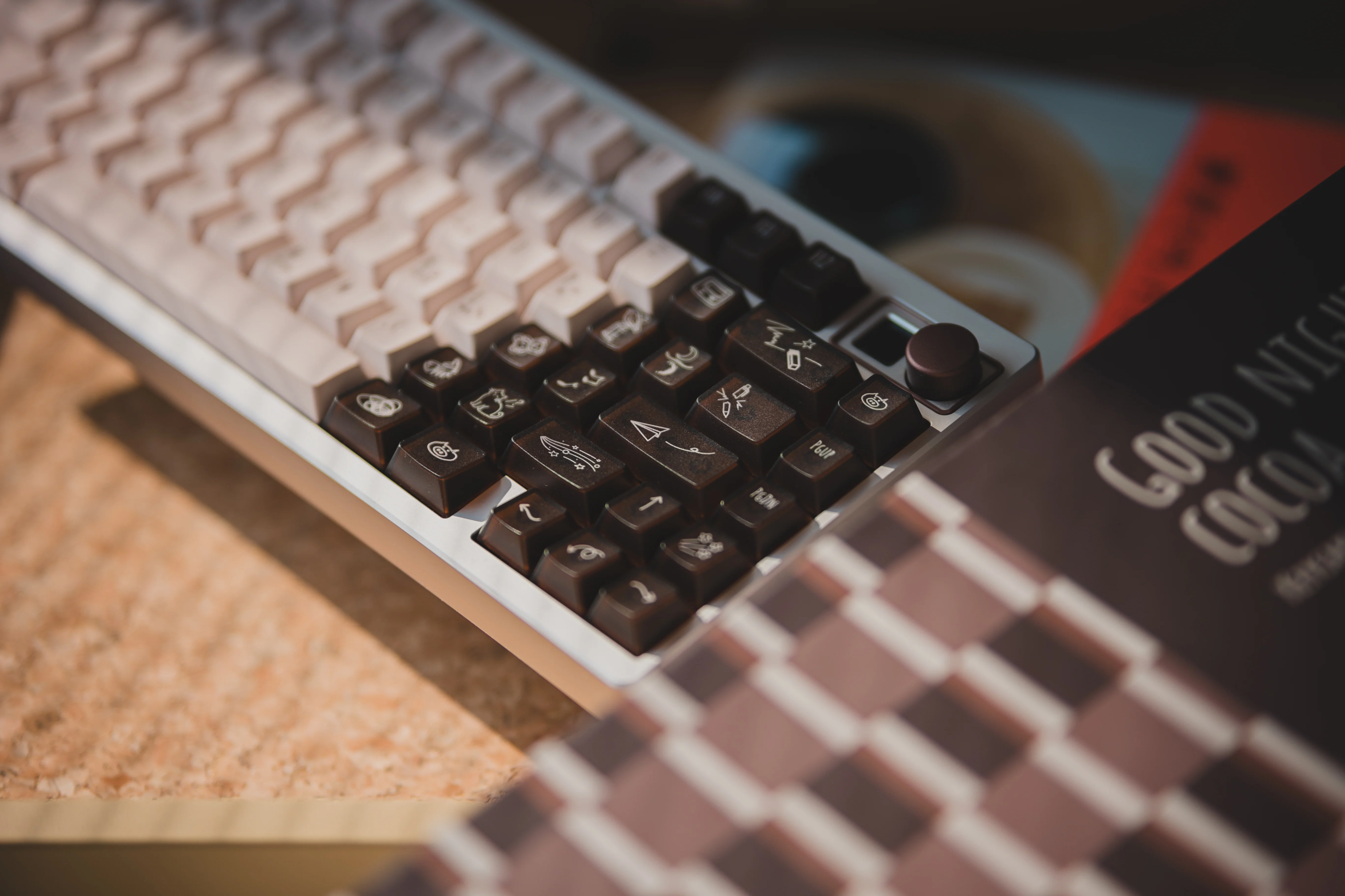 [In Stock] LeleLab x KeyTok Good Night,Cocoa Keycaps Set - Image 5