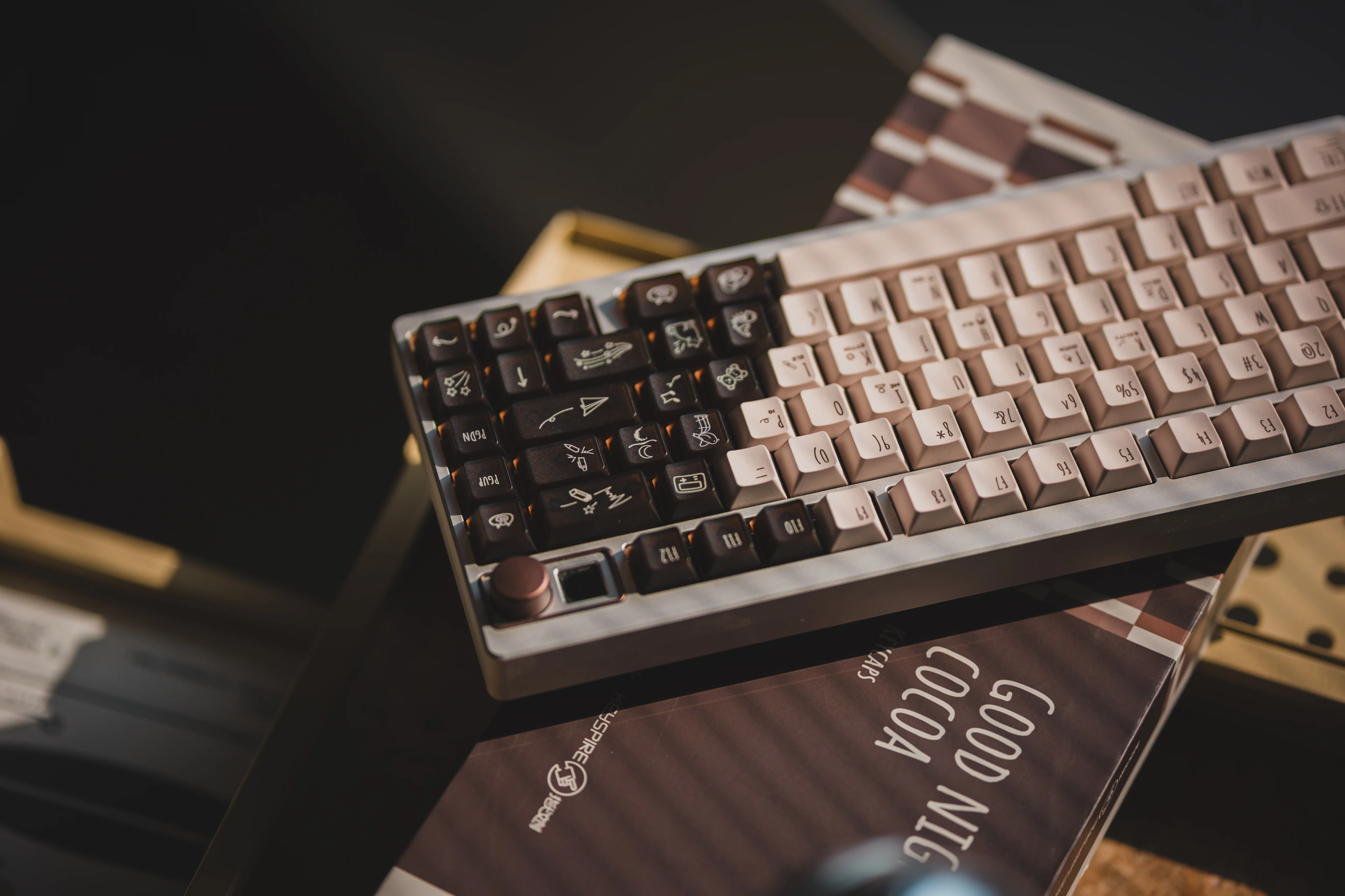 [In Stock] LeleLab x KeyTok Good Night,Cocoa Keycaps Set - Image 9