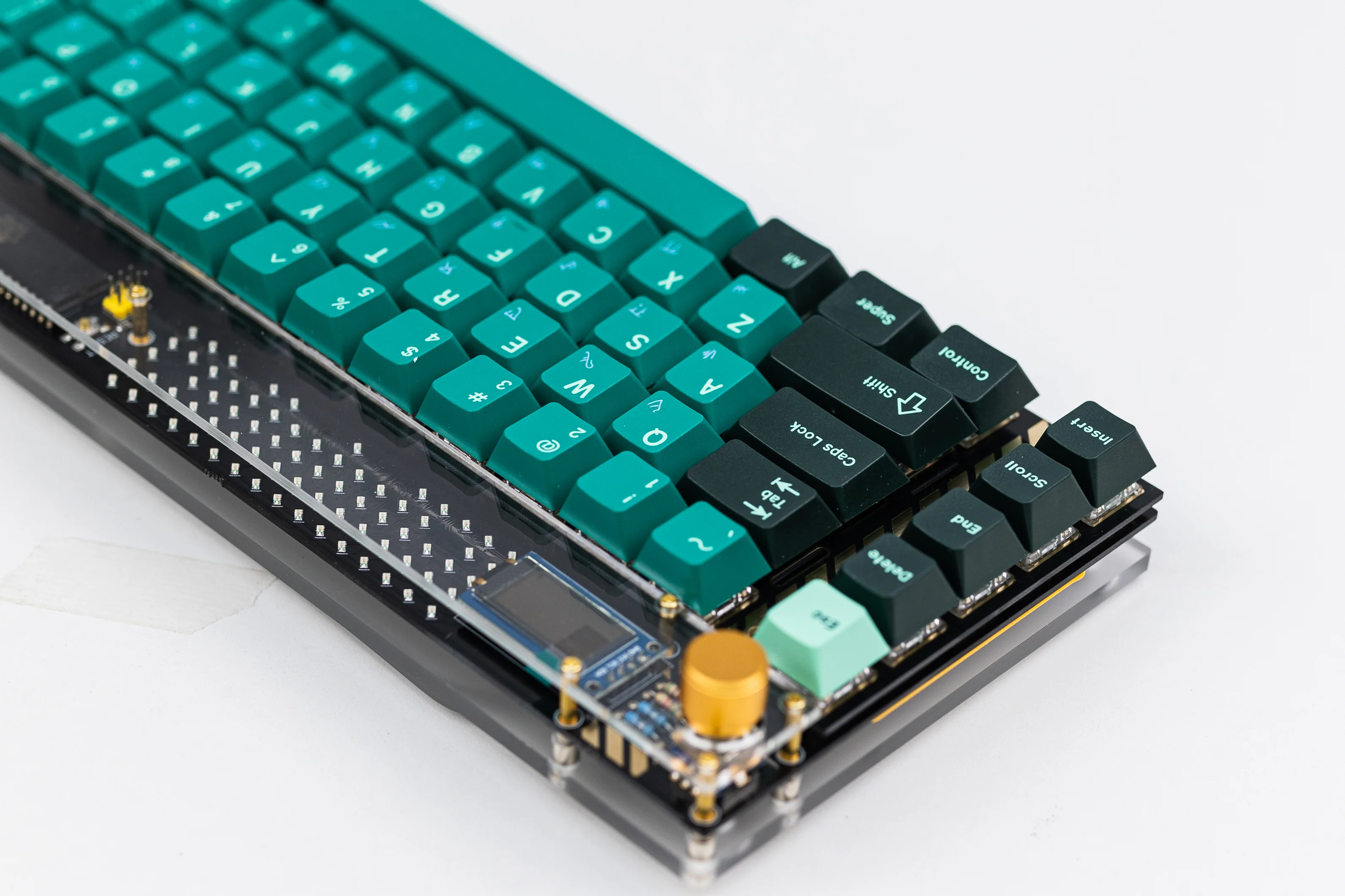 [In Stock] Lelelab Y2K 76 x GMK Terror Below PreBuilt Ready-to-use Keyboard - Image 3