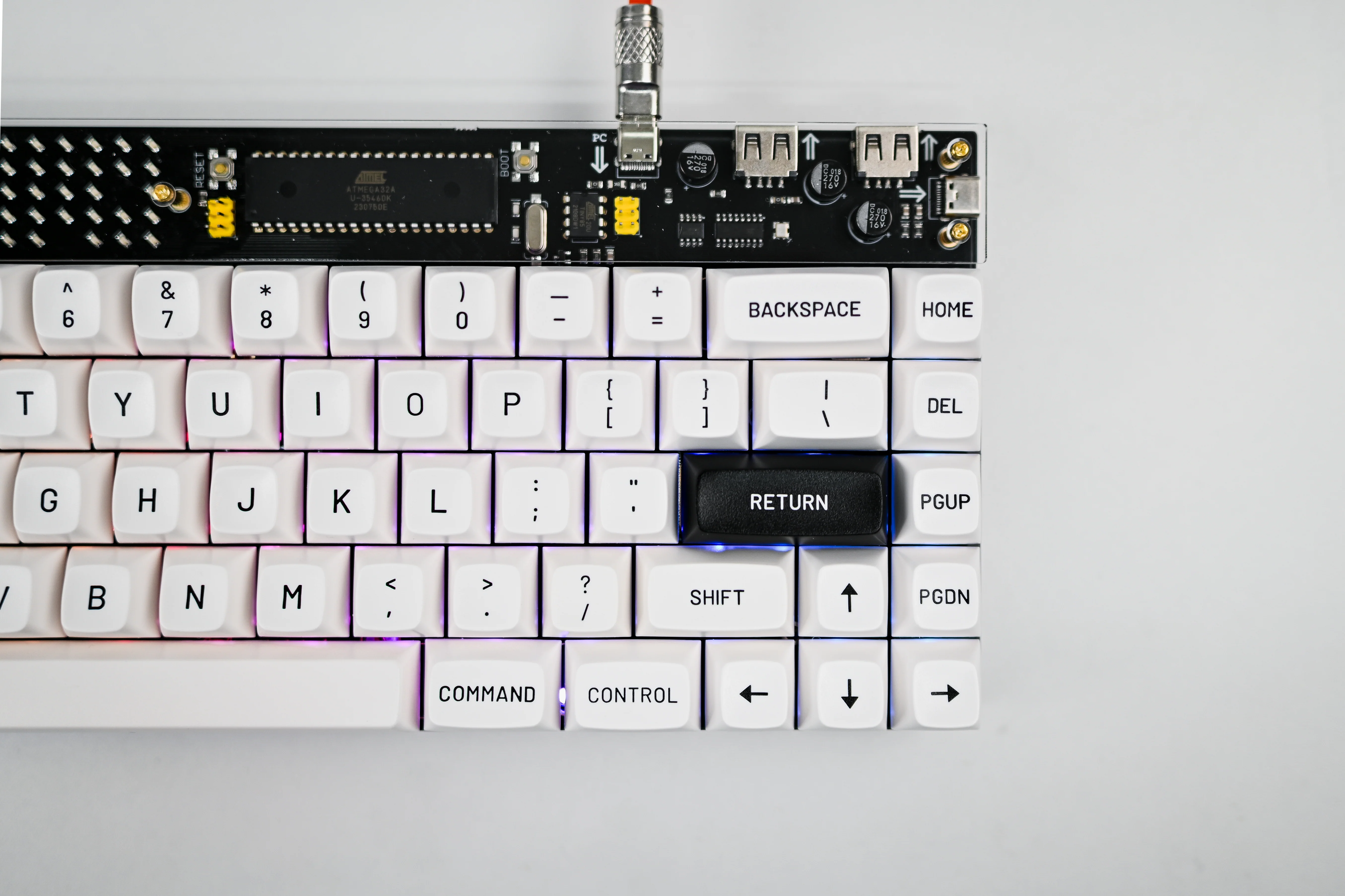 [In Stock] Lelelab Y2K 76 x MT3 Black on White PreBuilt Ready-to-use Keyboard - Image 4
