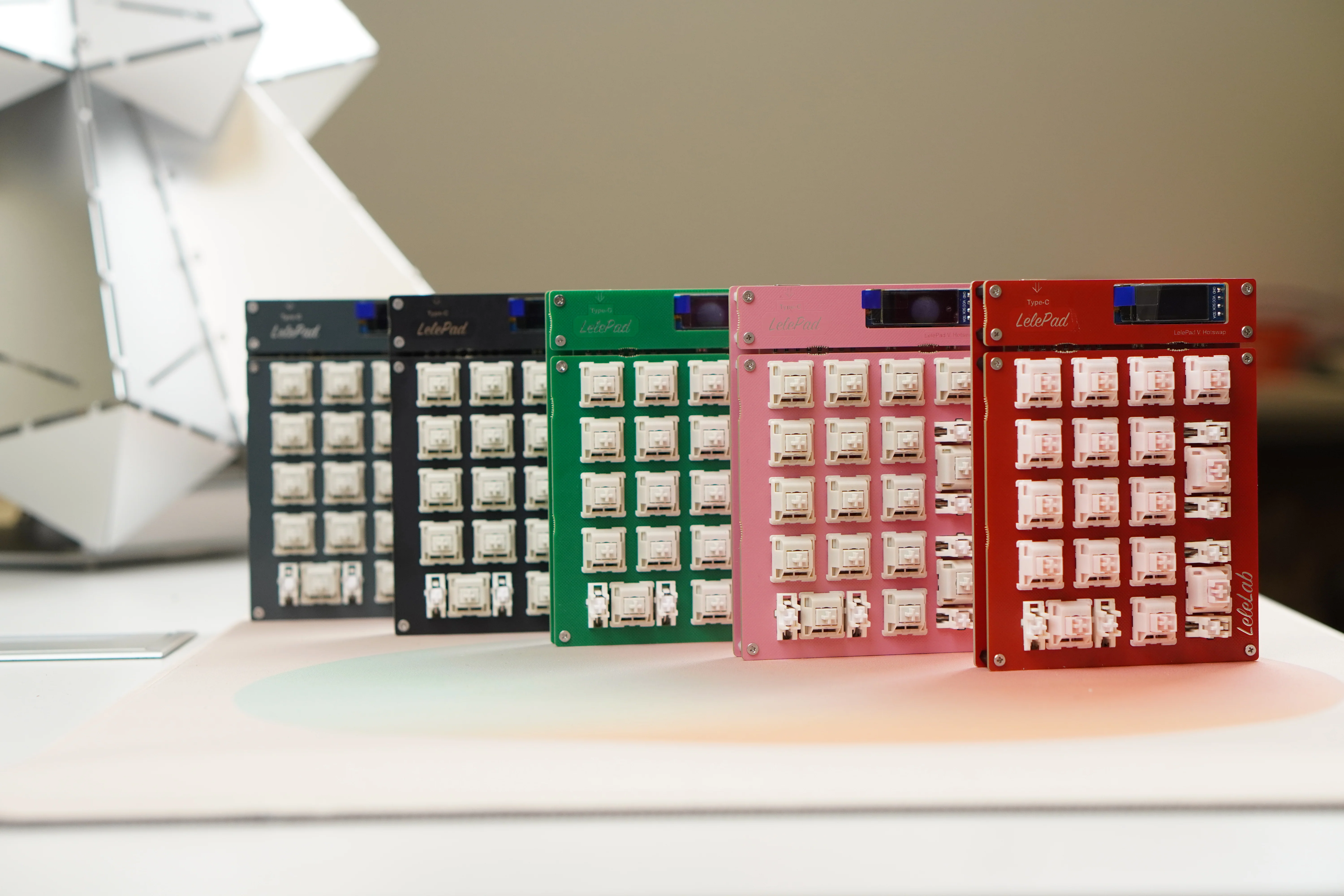 [In Stock] Lelepad Custom Numpad/Macropad Hotswappable Keyboard - Image 8