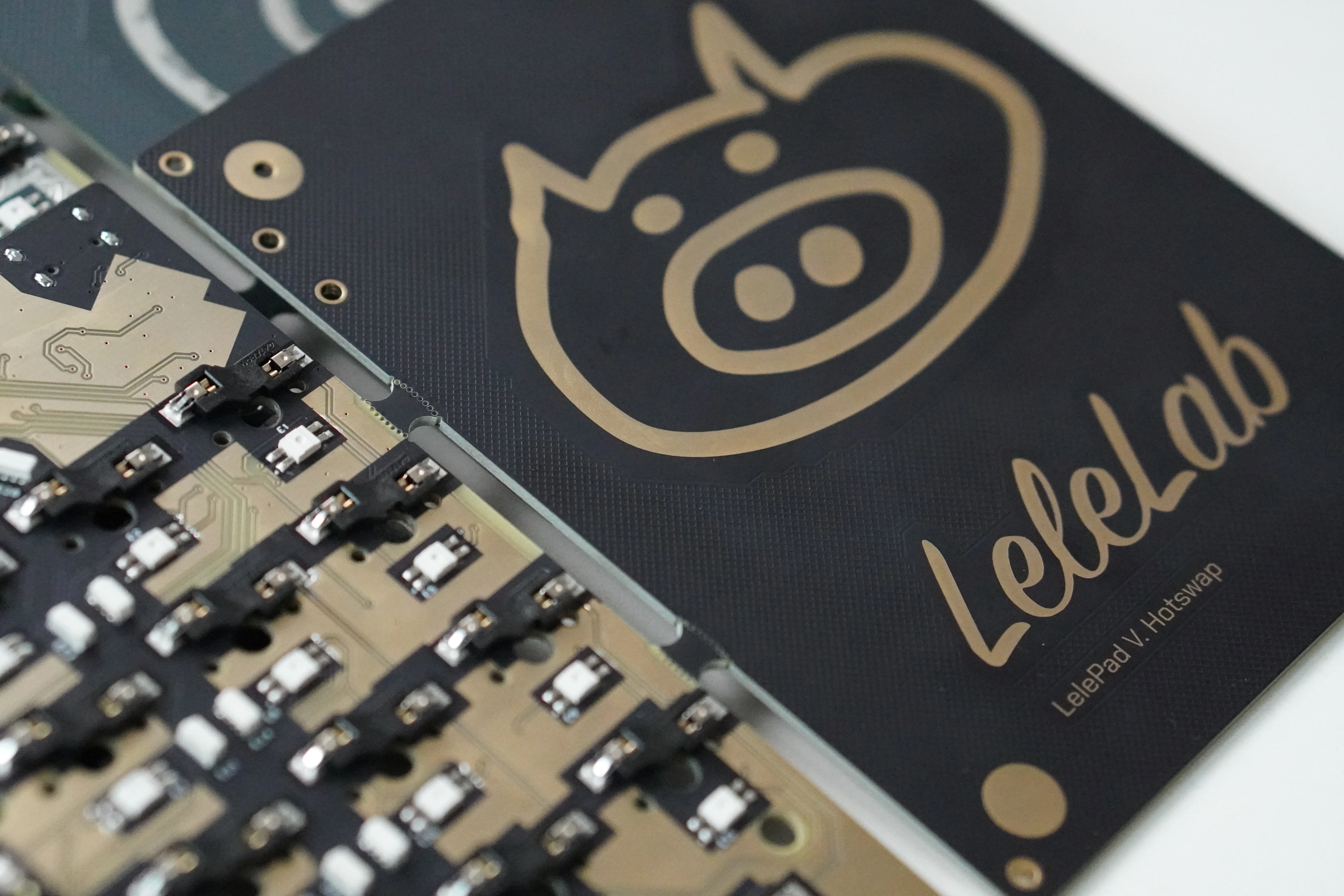 [In Stock] Lelepad Custom Numpad/Macropad Hotswappable Keyboard - Image 9