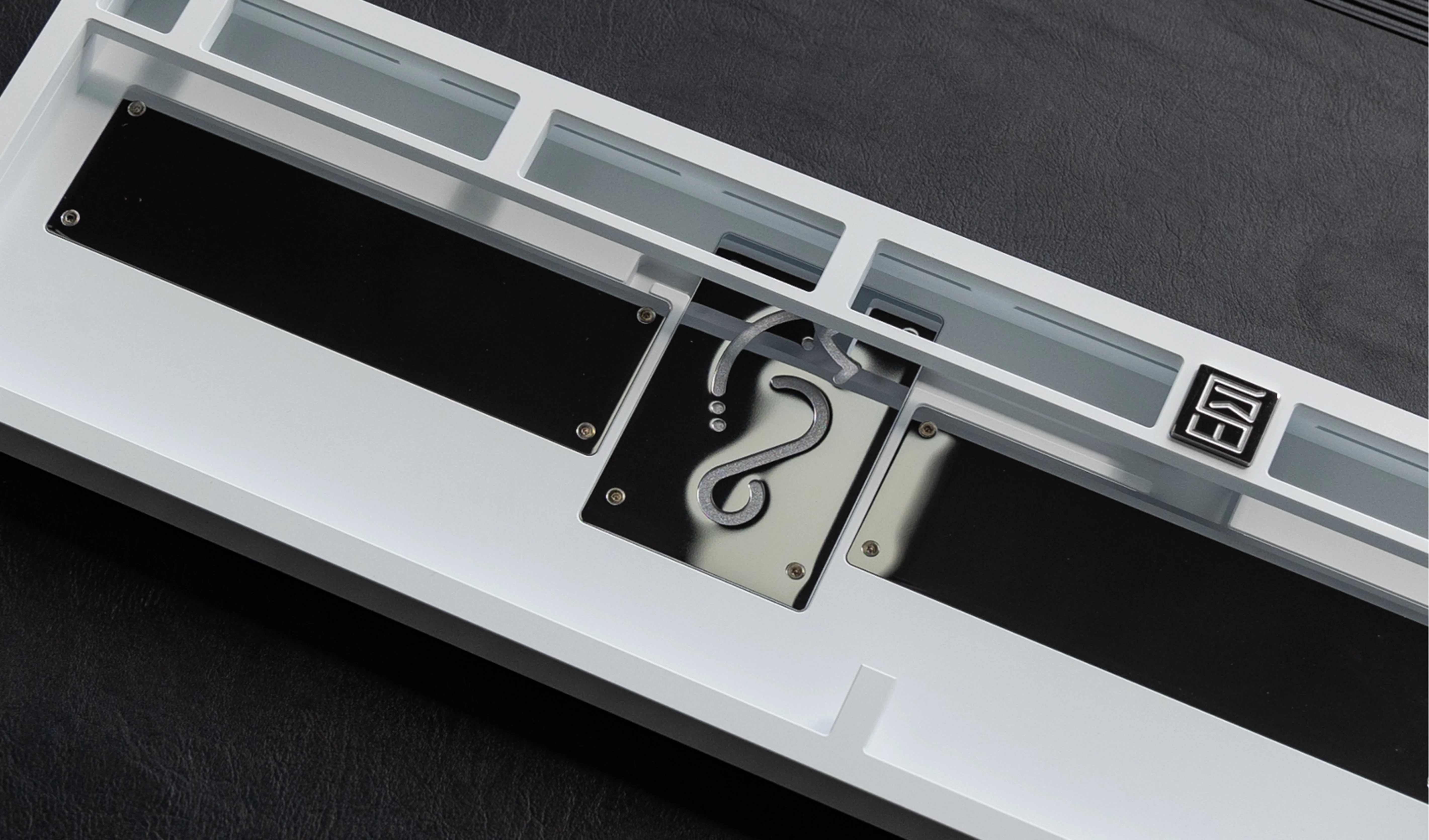 [In Stock] Qelec.Studio i101 Tri-mode Mechanical Keyboard Kit - Image 24