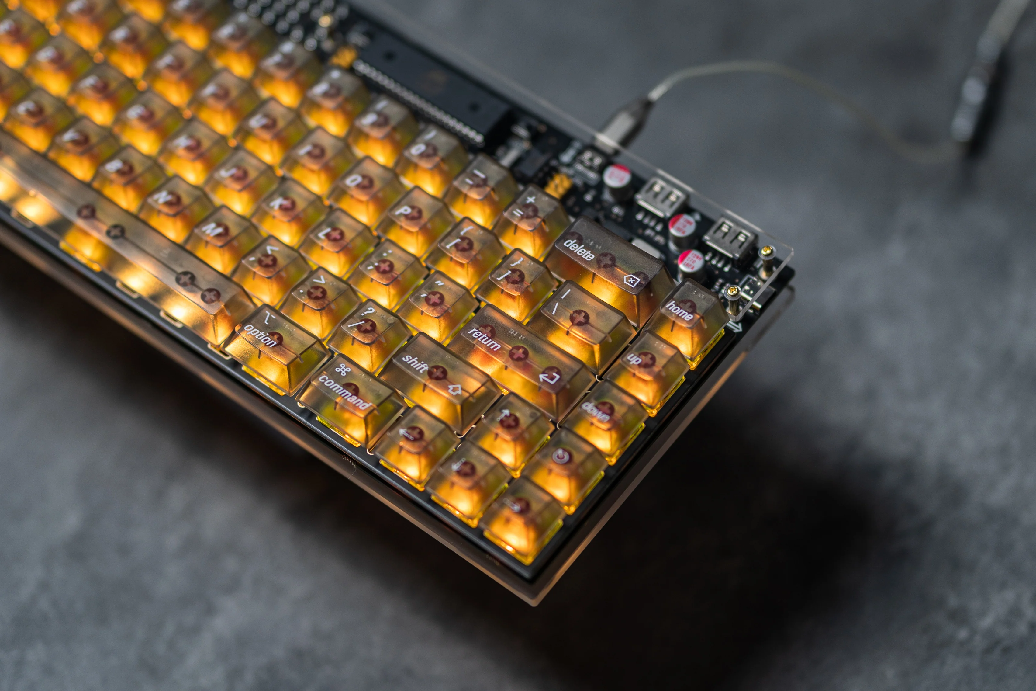 [In Stock] Lelelab Y2K 76 Hotswap Mechanical Keyboard Kit - Image 15