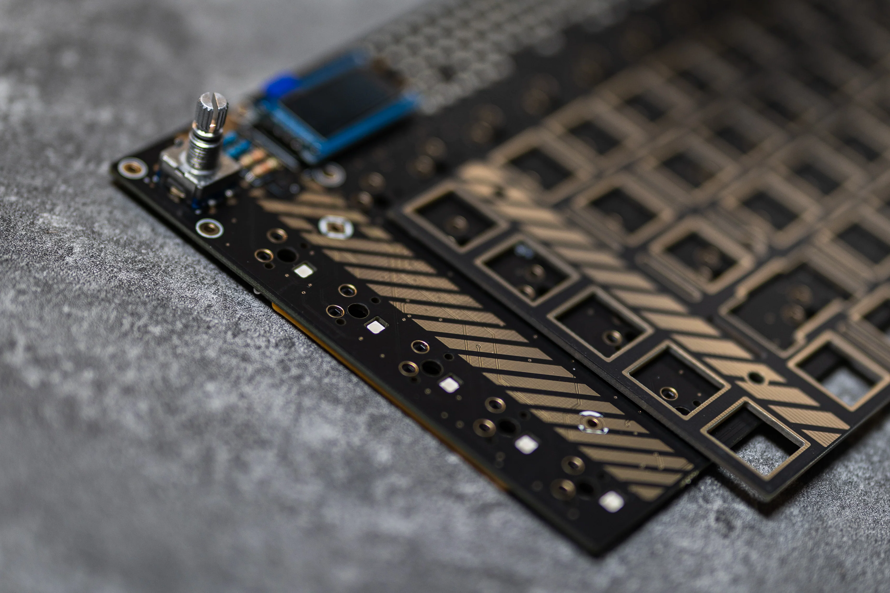 [In Stock] Lelelab Y2K 76 Hotswap Mechanical Keyboard Kit - Image 7