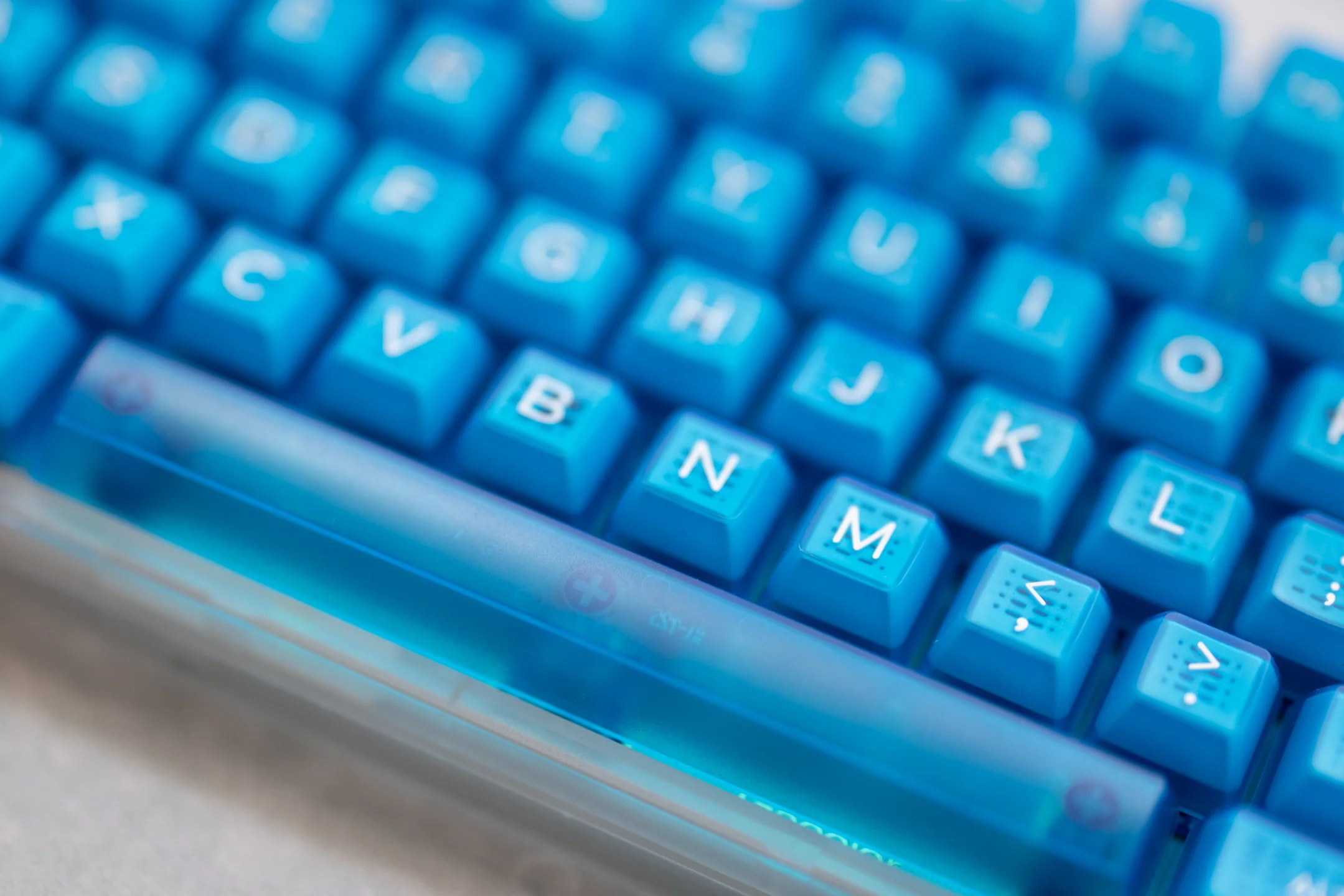 [In Stock] Domikey SA SeaSurfing Clear Blue ABS Doubleshot Keyset - Image 3