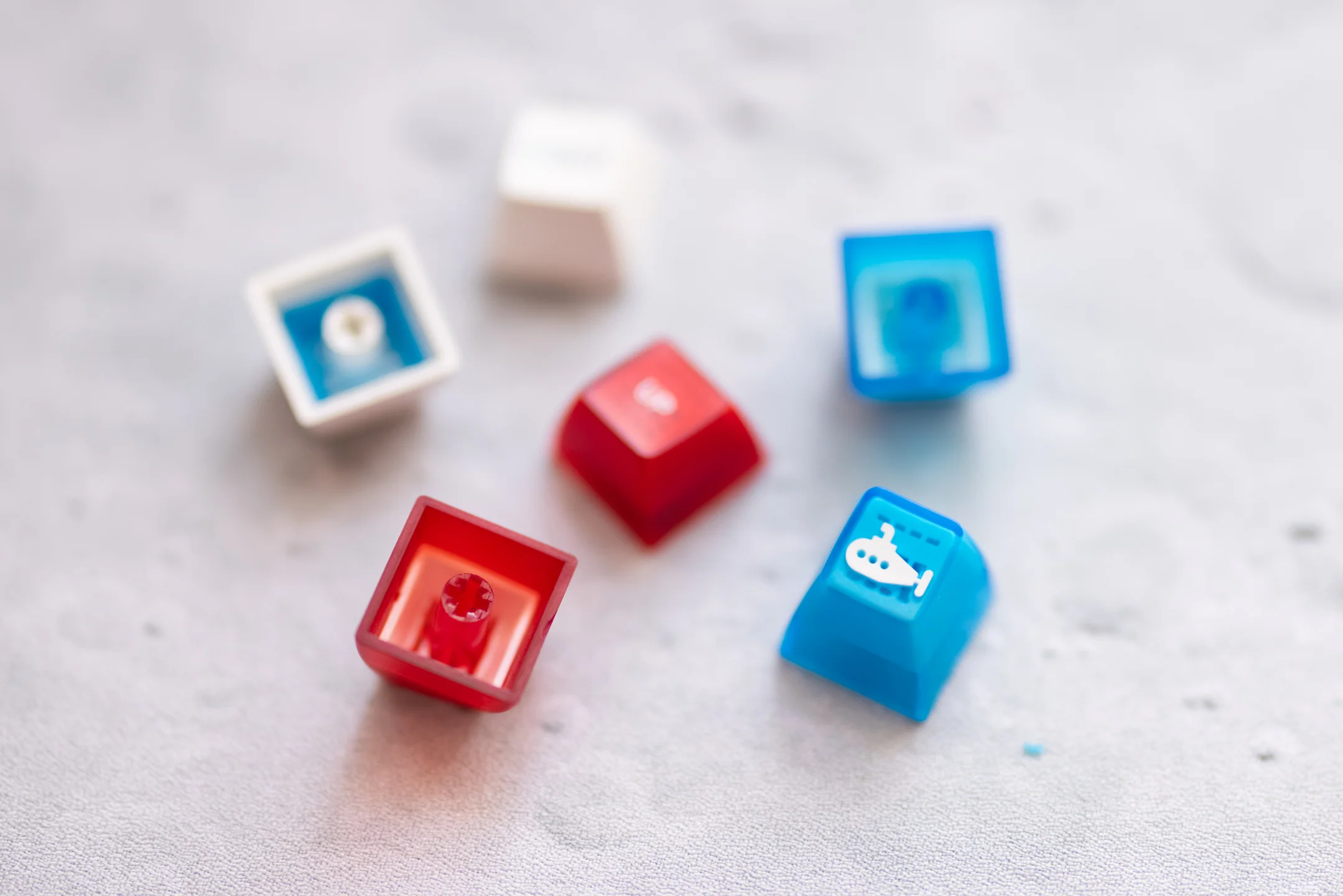 [In Stock] Domikey SA SeaSurfing Clear Blue ABS Doubleshot Keyset - Image 6